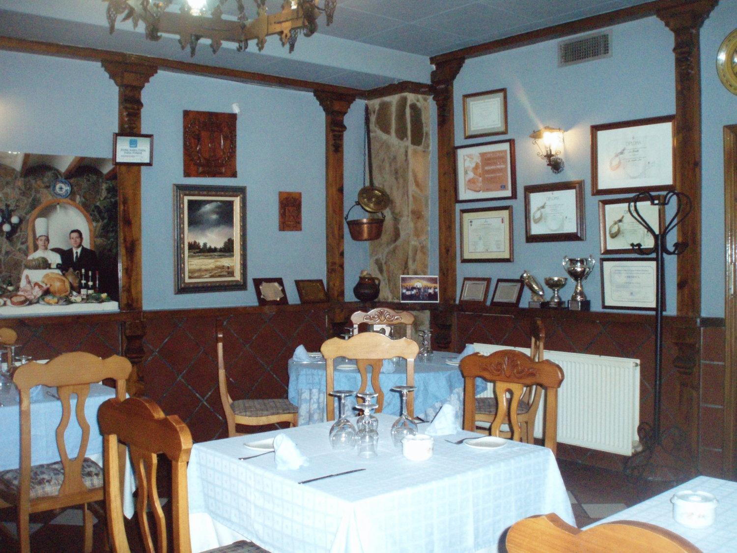 Hostal Restaurante La Muralla Каньете Экстерьер фото