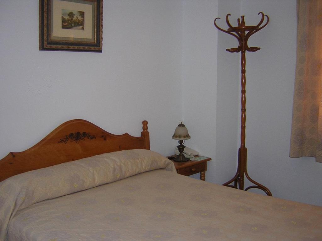 Hostal Restaurante La Muralla Каньете Номер фото